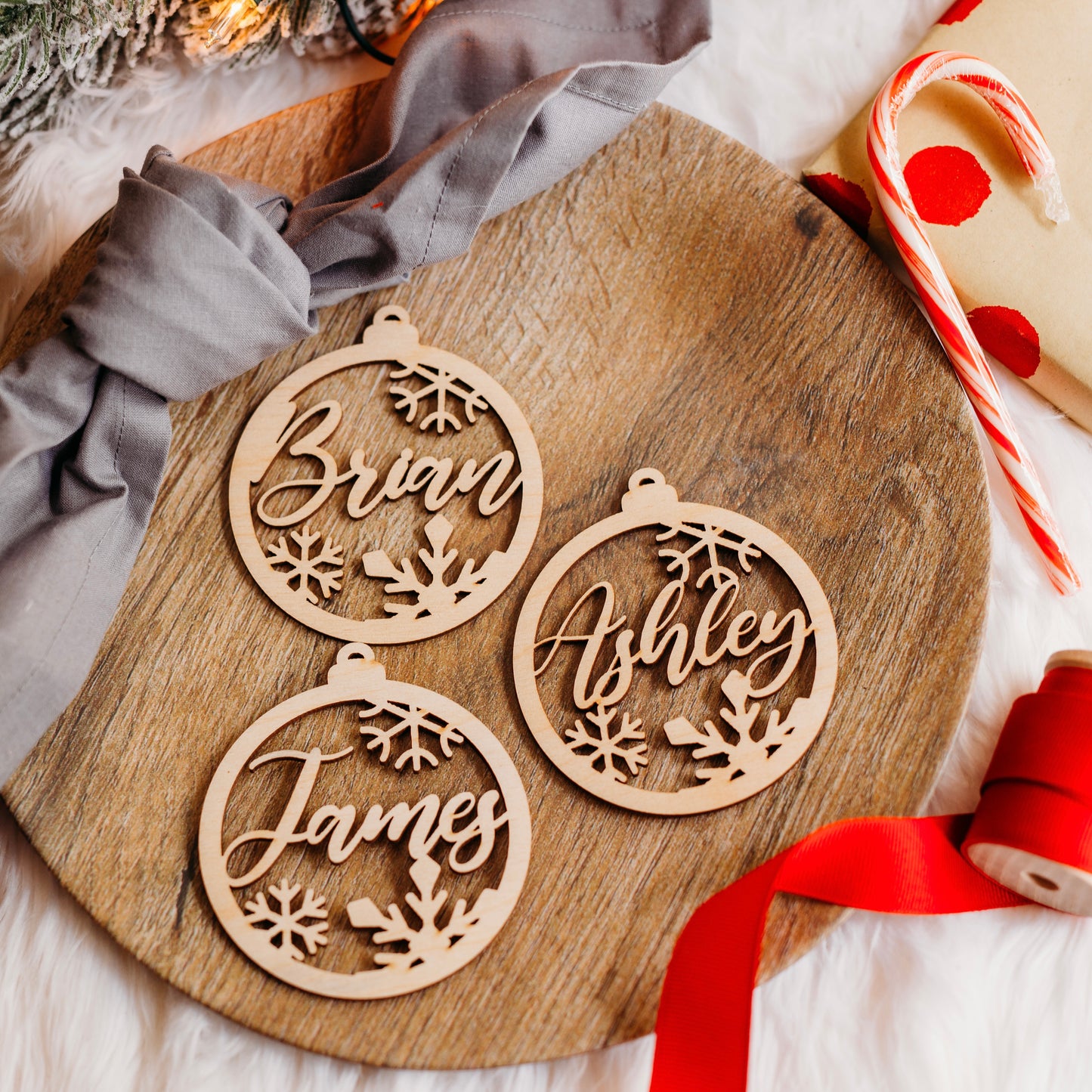 raw wood stocking tags snowflakes, stocking name tags, name ornament christmas, christmas place cards, name ornament, christmas name tags, christmas stocking name tags, christmas stocking tags, christmas table decor, christmas stockings tag