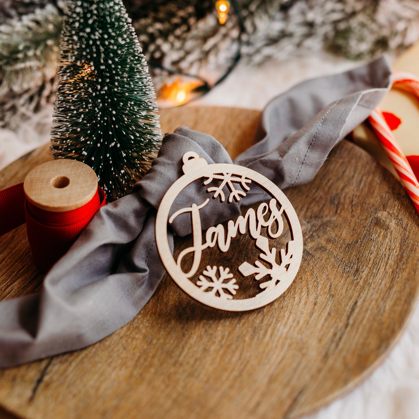 raw wood stocking tags snowflakes, stocking name tags, name ornament christmas, christmas place cards, name ornament, christmas name tags, christmas stocking name tags, christmas stocking tags, christmas table decor, christmas stockings tag