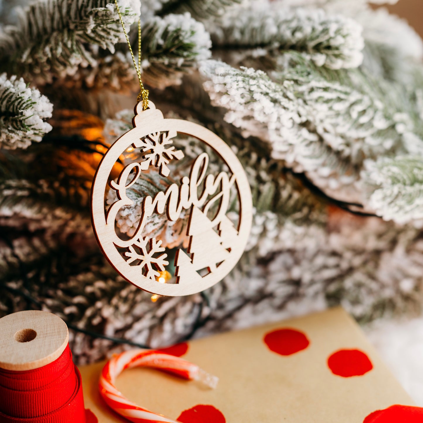 raw wood stocking tags snowflakes, stocking name tags, name ornament christmas, christmas place cards, name ornament, christmas name tags, christmas stocking name tags, christmas stocking tags, christmas table decor, christmas stockings tag