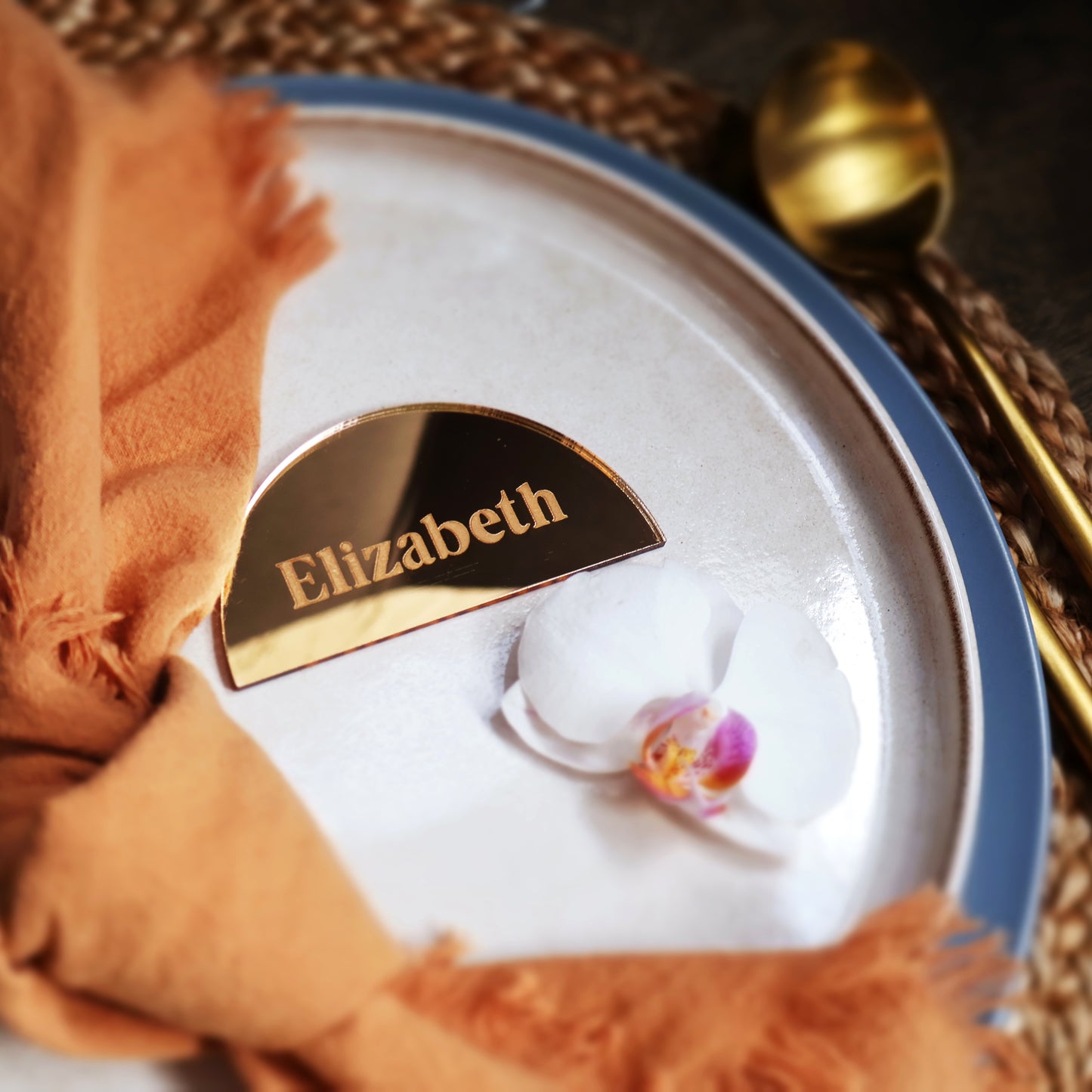 semicircle gold mirrored acrylic name plate name cards wedding place cards place setting wood name card napkin half circle tag acrylic name tags name tags rustic wedding wooden wedding decor wedding place cards Wedding decoration Wedding place card