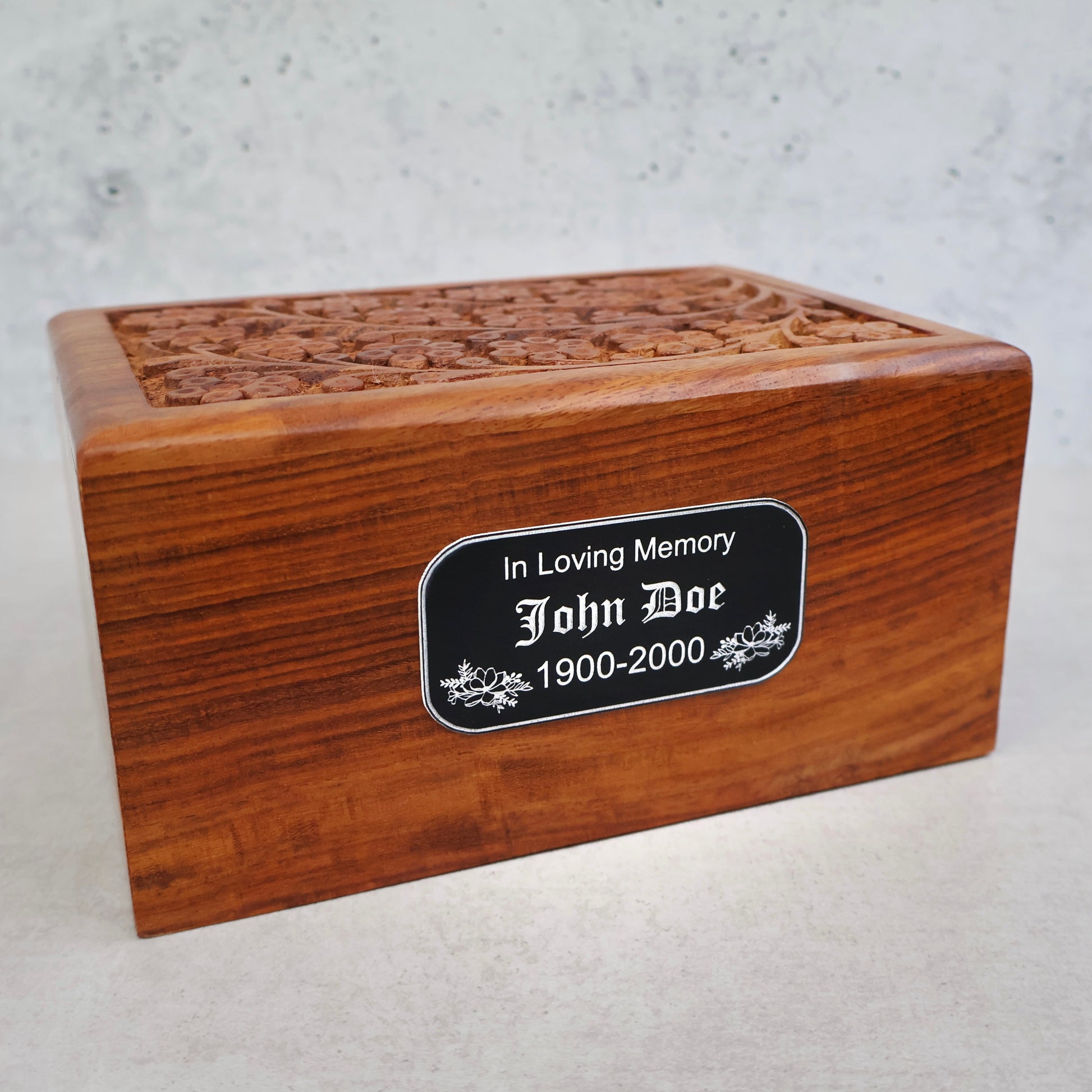 black white commemorative plate engraved flexibrass adhesive weatherproof custom metal label personalized plaque museum art awards tags name tag recognition labels  pet loss label brass interior gold plaque silver plaque custom collection army memorial