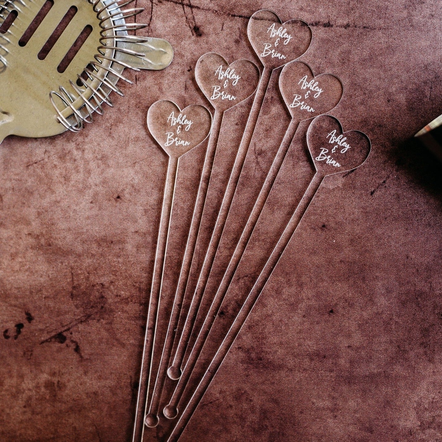 heart shaped clear acrylic engraved drink stirrers custom wedding drink stirrers personalized acrylic cocktail stir sticks custom drink charm bespoke event swizzle sticks drink topper birthday party last name date celebration