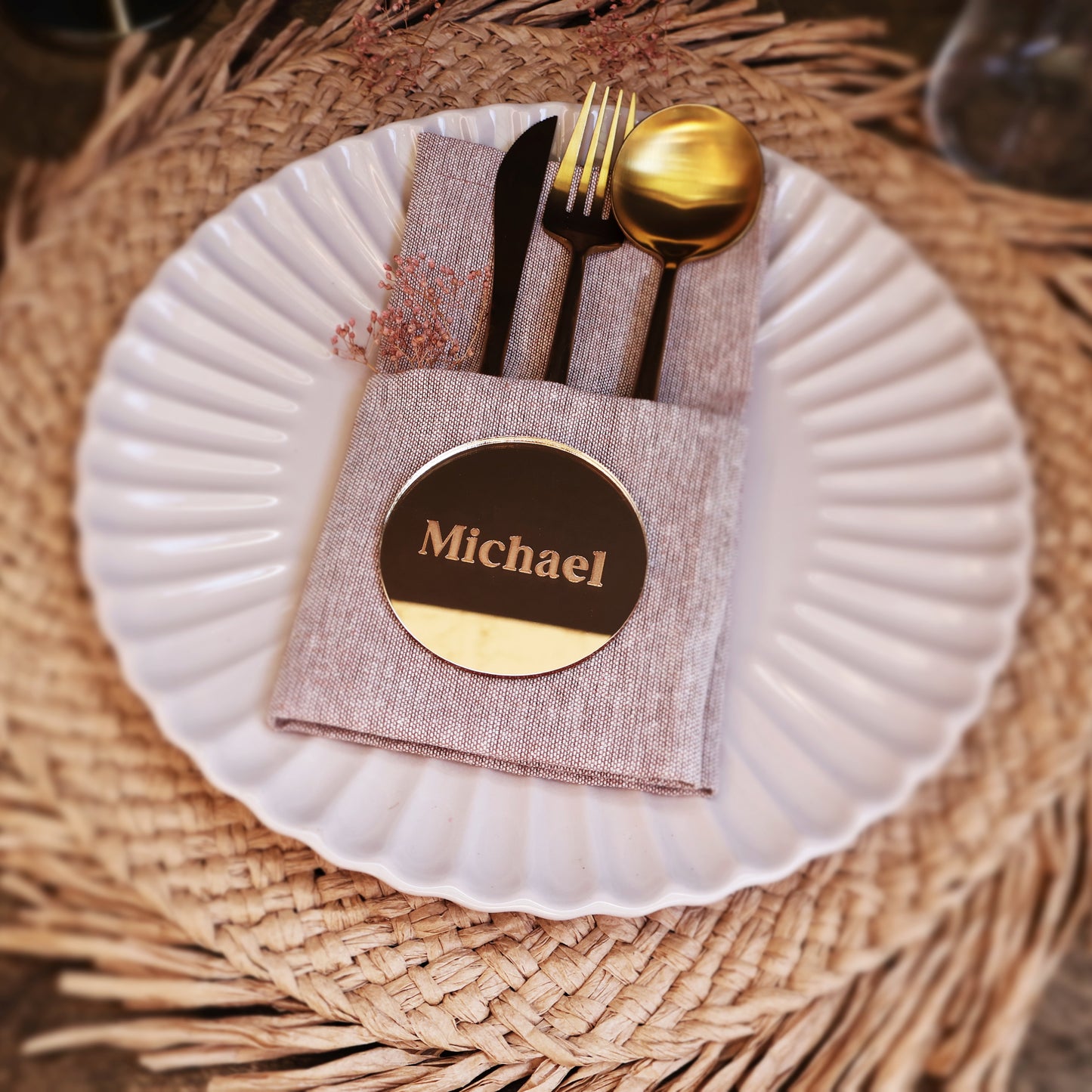 circle gold mirrored acrylic name plate name cards wedding place cards place setting wood name card napkin half circle tag acrylic name tags round tags rustic wedding wooden wedding decor wedding place cards Wedding decoration Wedding place card